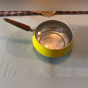 Retro Vintage Aluminum Fondue Pot with wooden handle